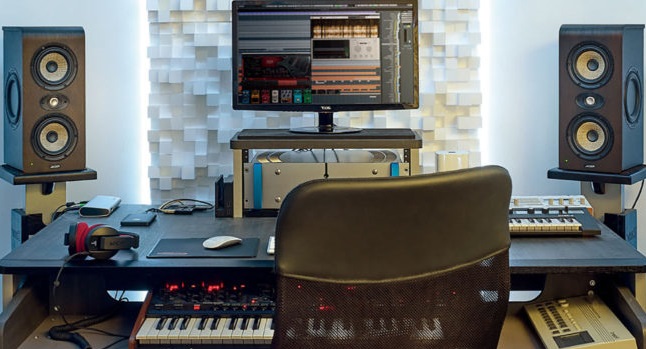 Are Studio Monitors Better Than Speakers?3